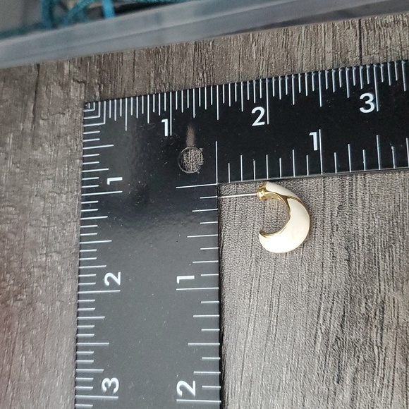 90s Babe Vintage White Hoop Earrings E1009 - Picture 3 of 3